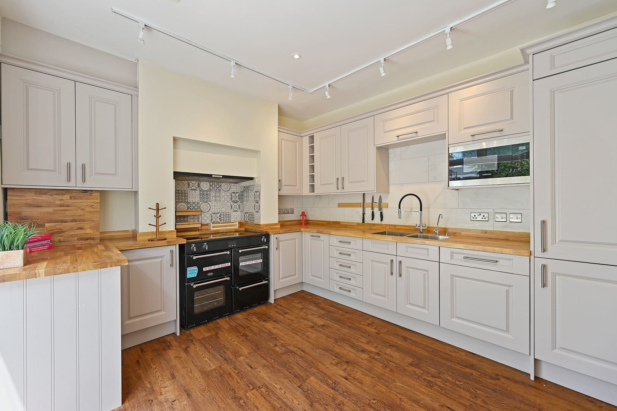 284 South Lambeth Road photo 4