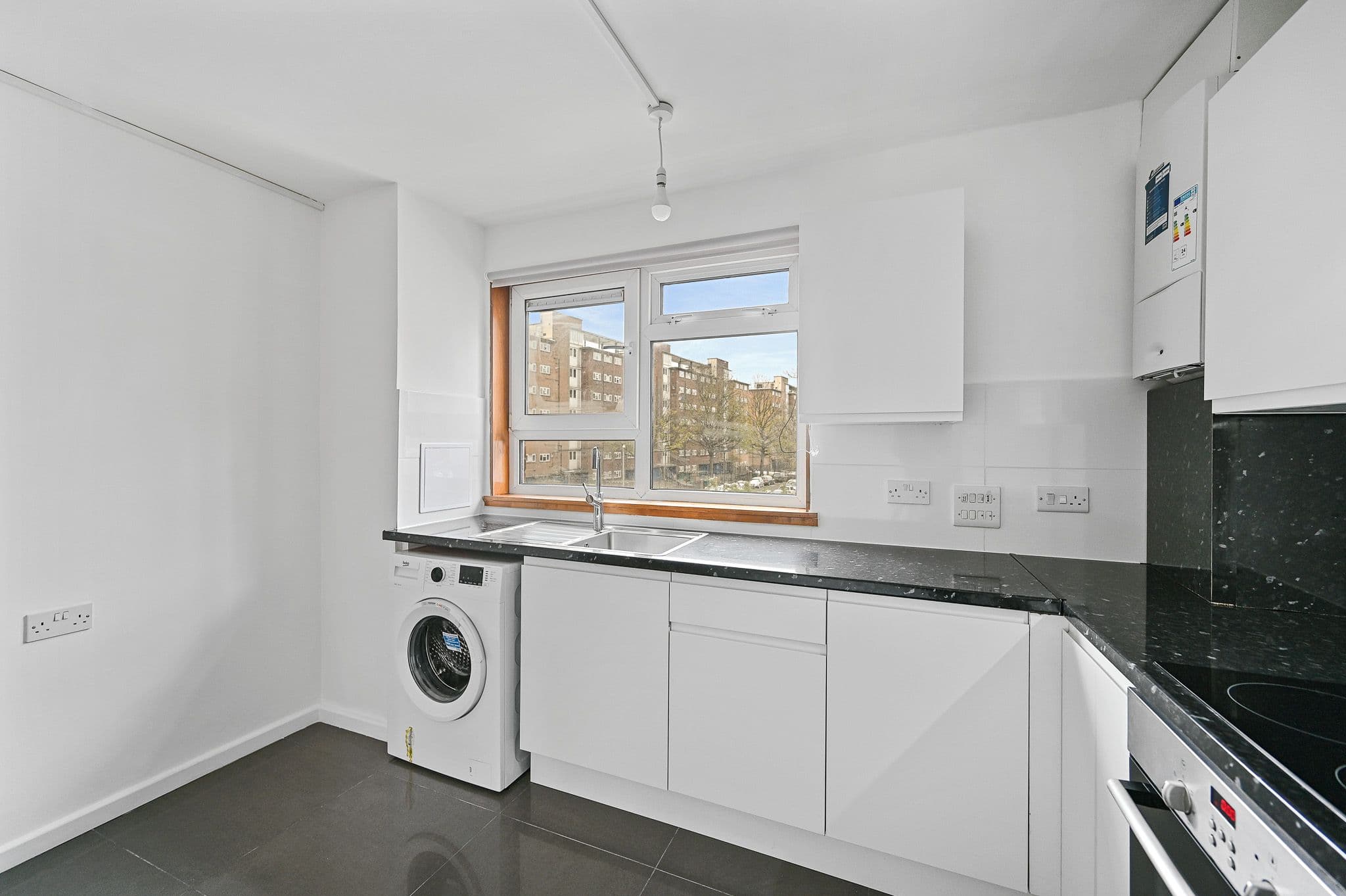 12 Richardson Court photo 2