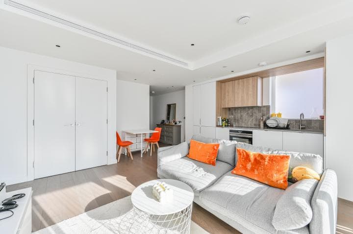 74 Phoenix Court photo 3